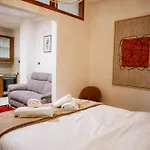 아파트 Tollmere Hospitality ηχώ Levádeia